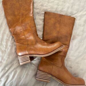 Women's Tan Leather Boots